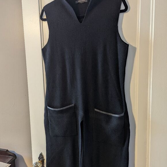 NWOT Tahari sleeveless sweater - Picture 6 of 9
